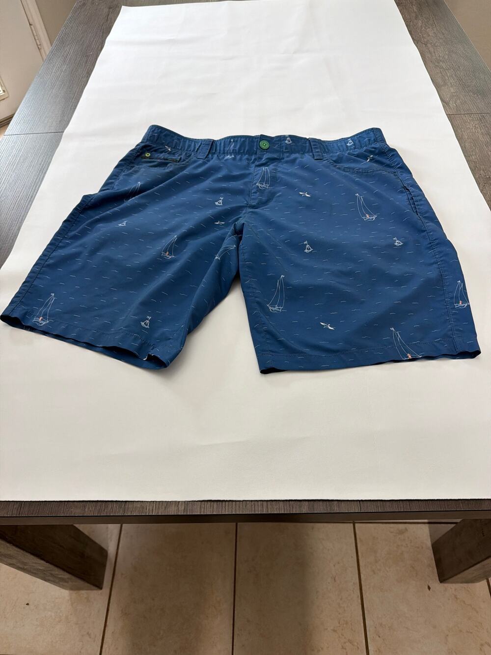 William Murray golf shorts size 36 sail boat design.